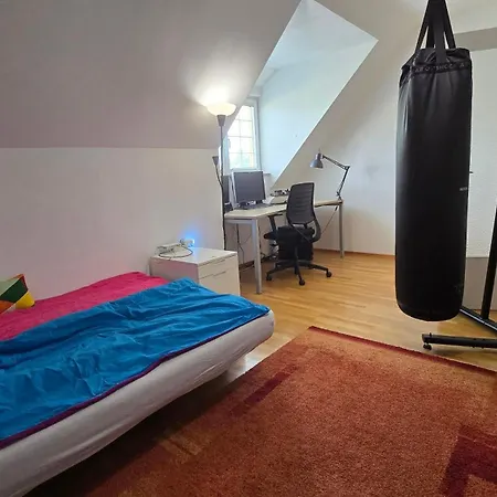 Villa Familienglueck Mit Grossem Garten Pool Und 3 Zimmer Villa *