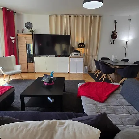 Villa Familienglueck Mit Grossem Garten Pool Und 3 Zimmer Villa